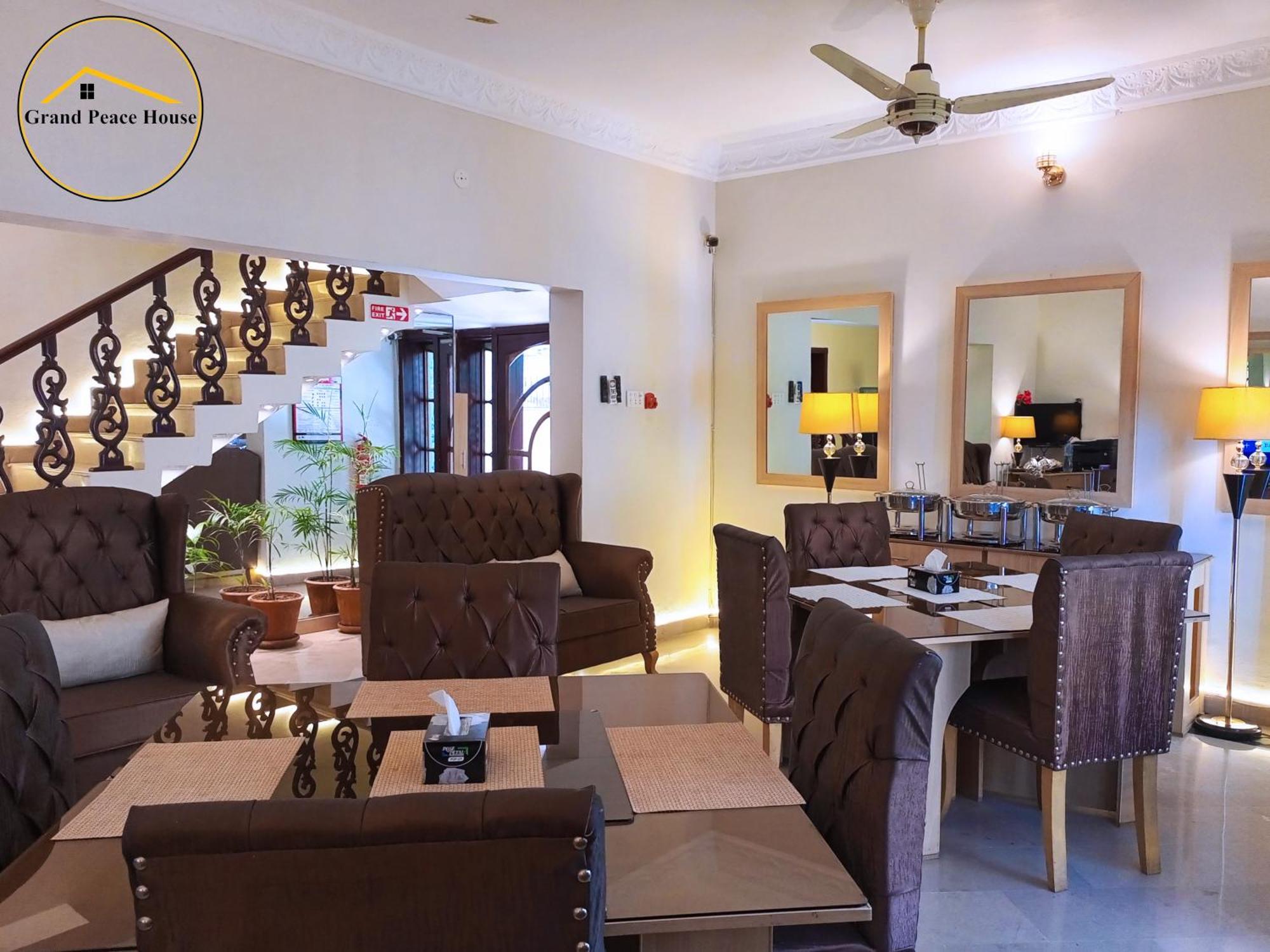 Grand Peace House I Bed & Breakfast Islamabad Ngoại thất bức ảnh