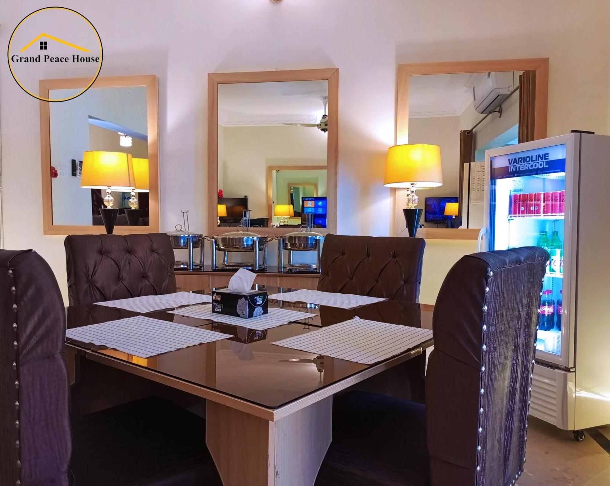 Grand Peace House I Bed & Breakfast Islamabad Ngoại thất bức ảnh