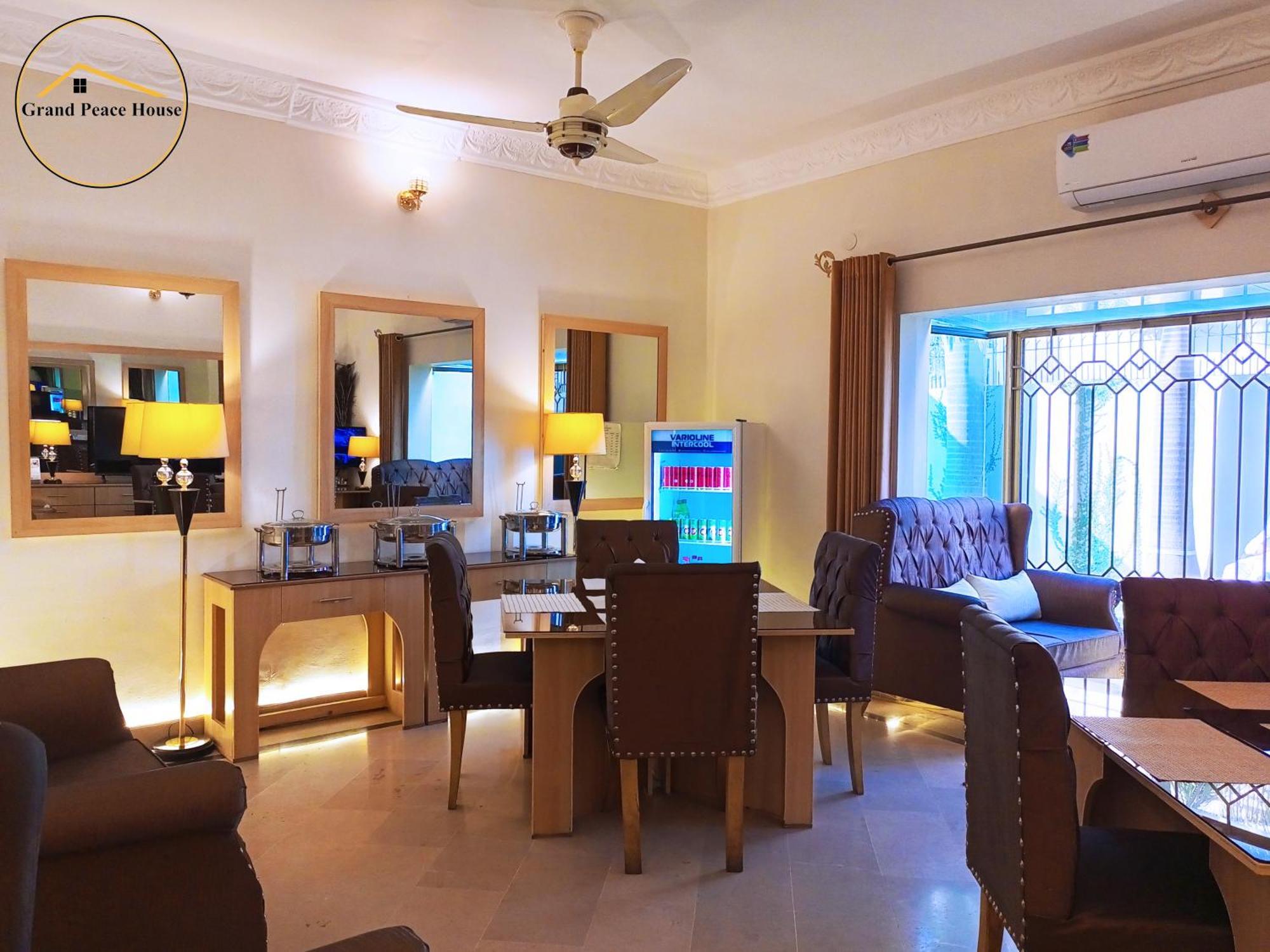 Grand Peace House I Bed & Breakfast Islamabad Ngoại thất bức ảnh