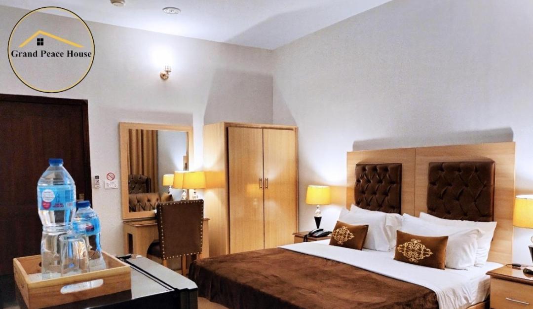 Grand Peace House I Bed & Breakfast Islamabad Ngoại thất bức ảnh