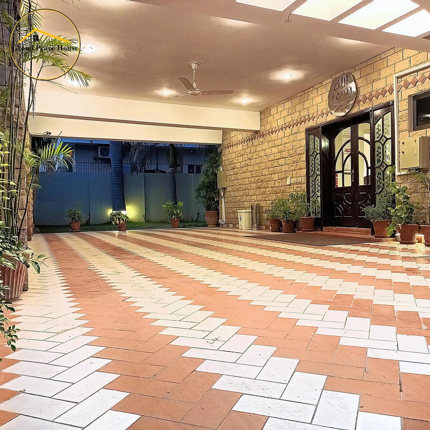 Grand Peace House I Bed & Breakfast Islamabad Ngoại thất bức ảnh