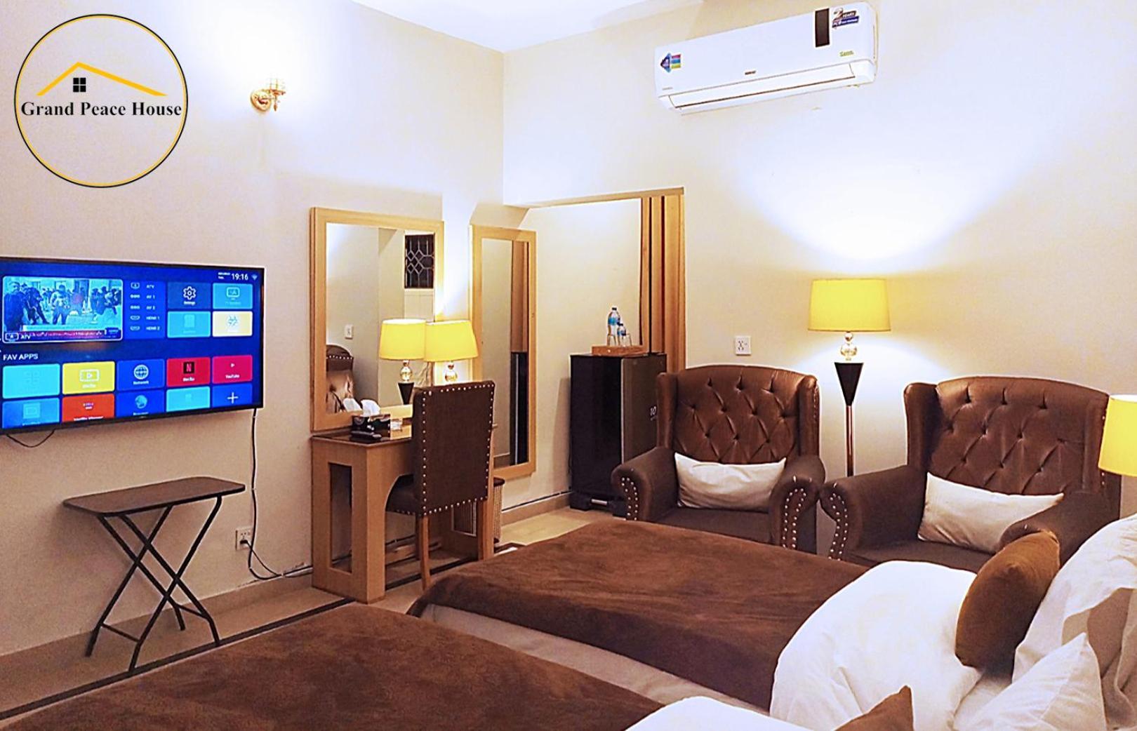 Grand Peace House I Bed & Breakfast Islamabad Ngoại thất bức ảnh