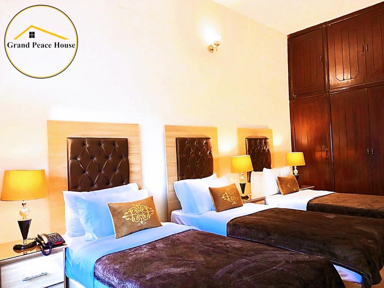 Grand Peace House I Bed & Breakfast Islamabad Ngoại thất bức ảnh